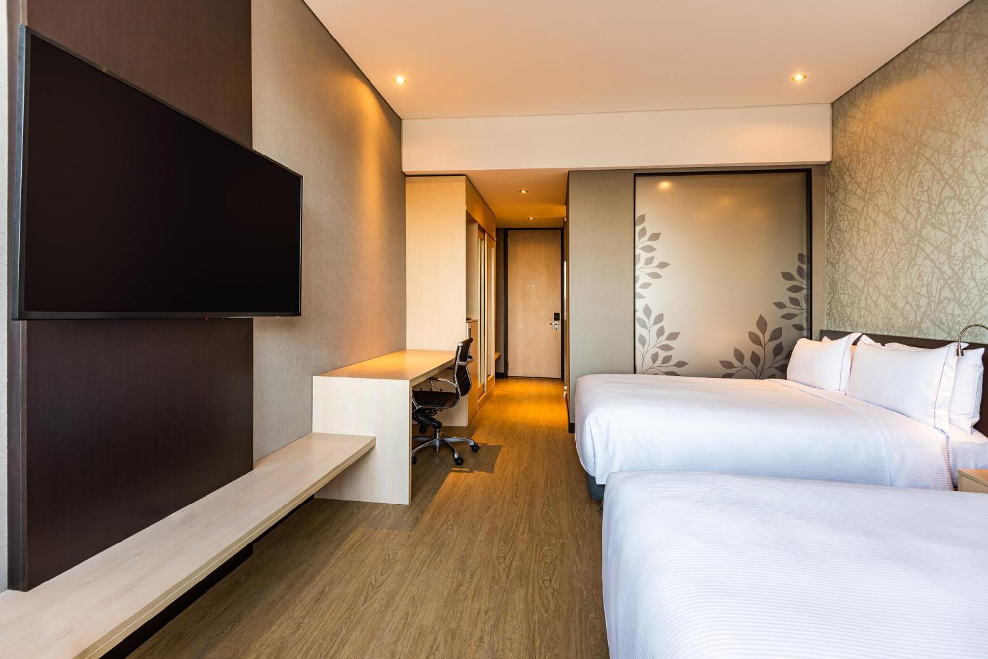 Hilton Doubletree Bogota Salitre Ar Hotel Exterior photo Deluxe Room