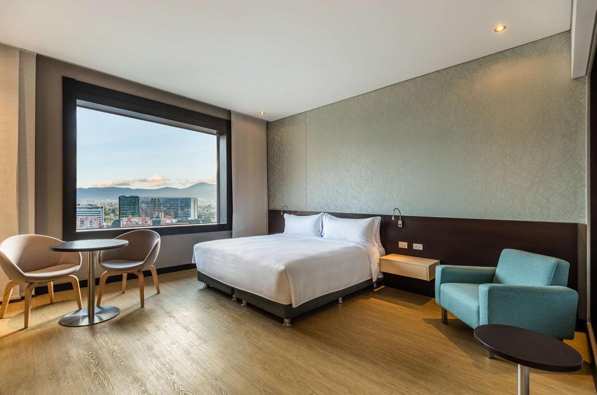 Hilton Doubletree Bogota Salitre Ar Hotel Exterior photo