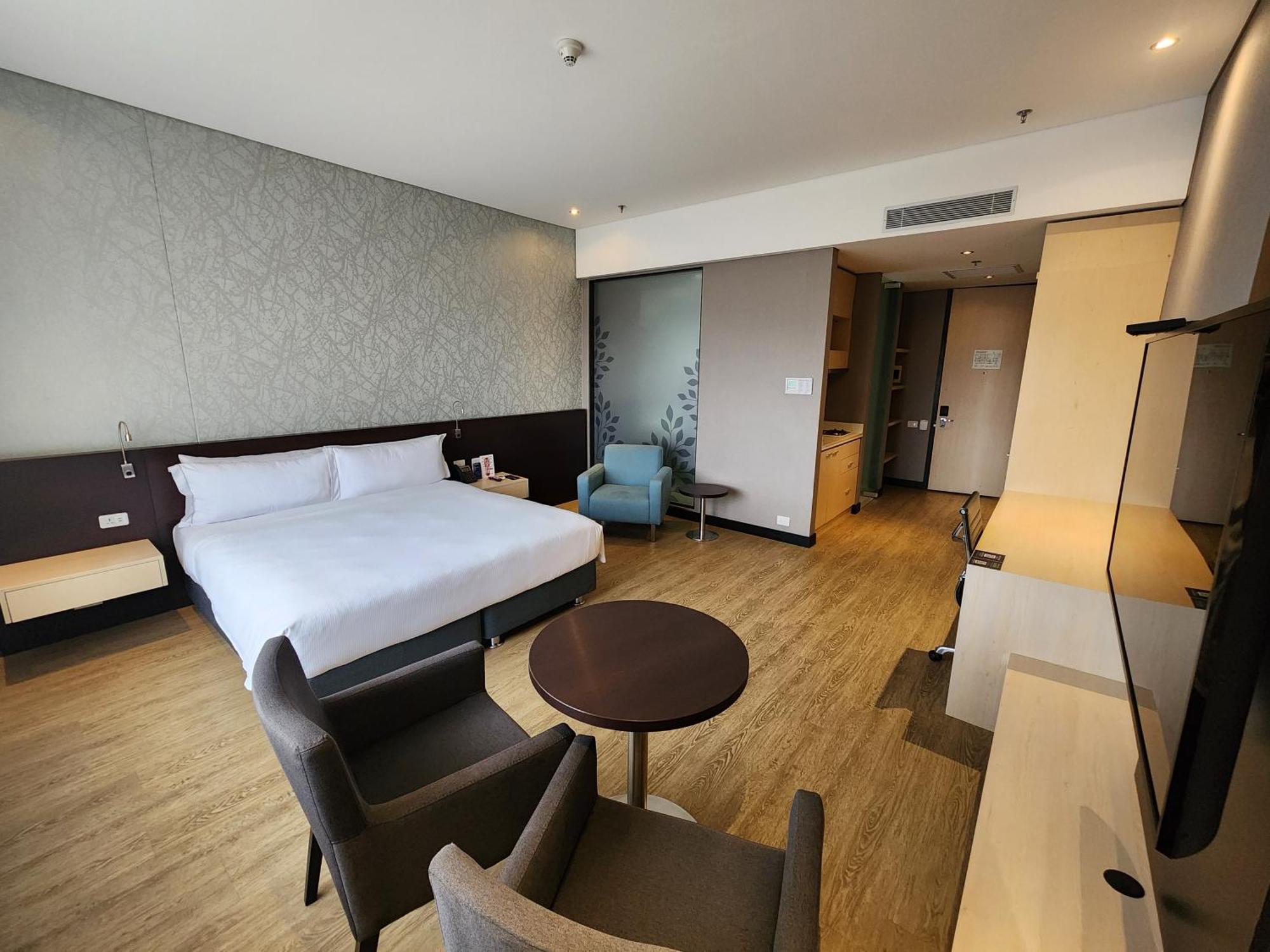 Hilton Doubletree Bogota Salitre Ar Hotel Exterior photo Deluxe Room